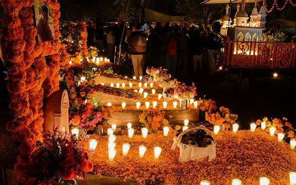 Ofrenda del Día de los Muertos