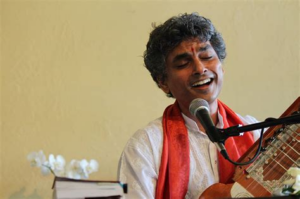 música para yoga Russill Paul